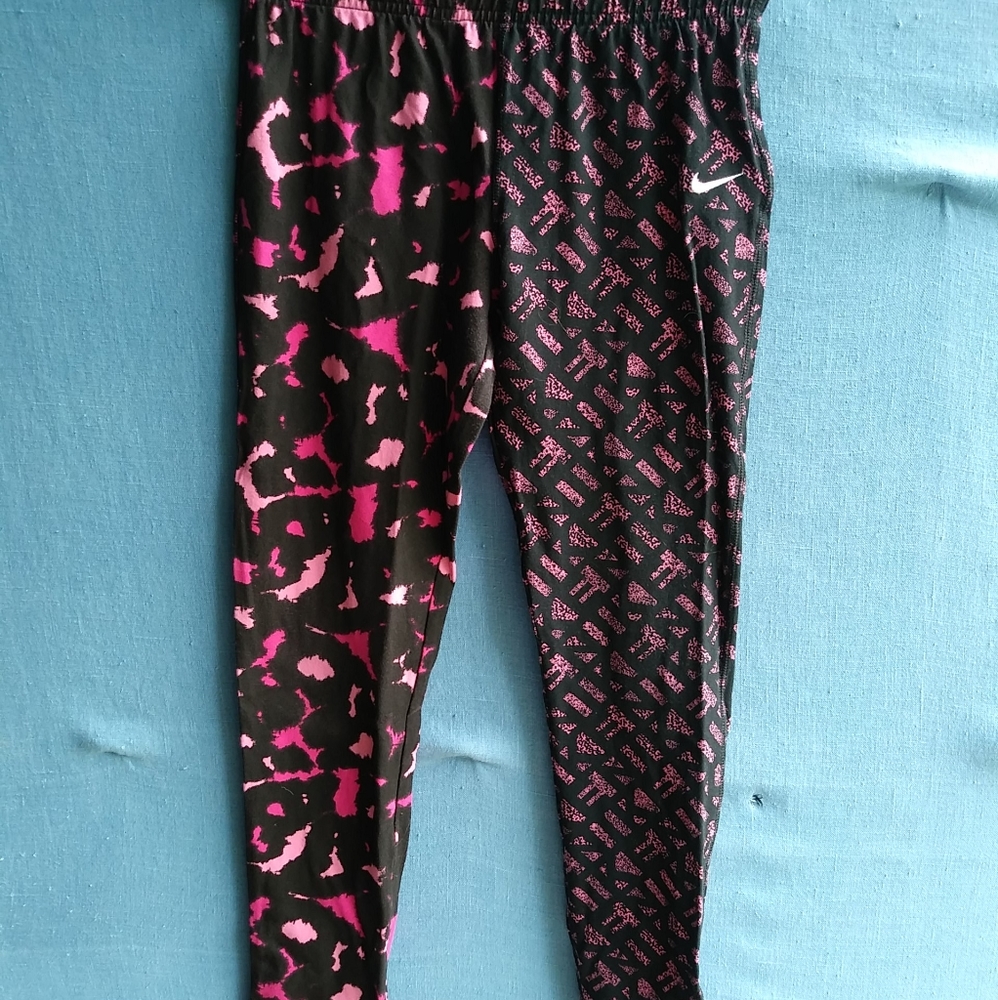 Nike Girls Size XL Pink/Blk Leggings Y1